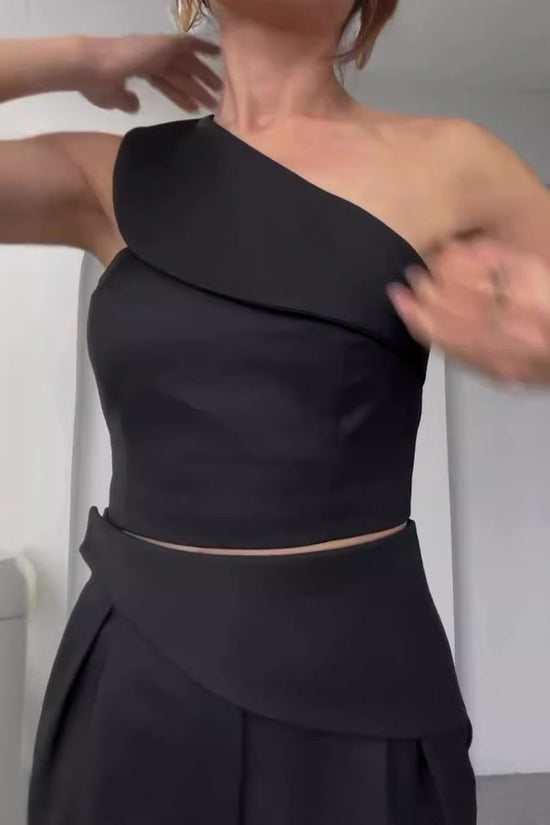 Hot Girl Diagonal Collar Halter Slim Fit Suit