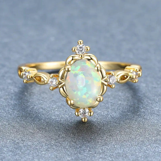 Drop-shaped Inlaid Zircon Alloy Ring