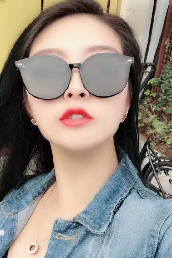 Uv Protective Sunglasses For Both Men And Women